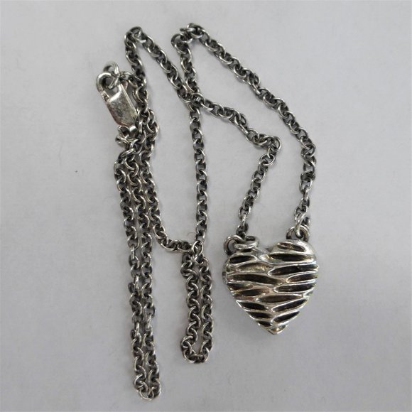 Cast 999 Silver Brutalist Heart Necklace Pendant - Picture 3 of 6